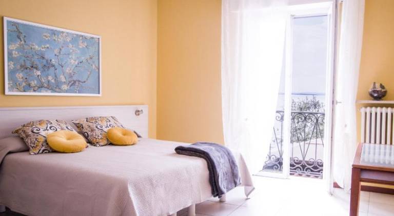 Holiday apartment with 2 rooms for 4 persons in Cavaion Veronese