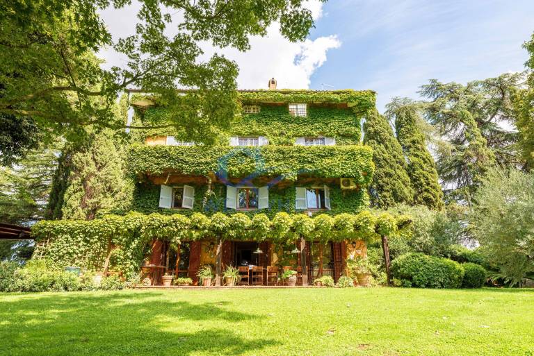 Villa  Roma