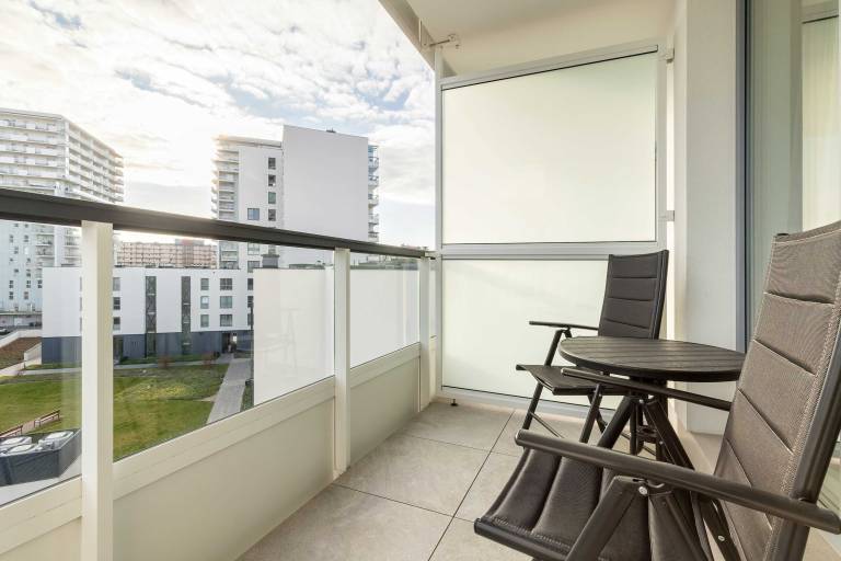 Obro c w Wybrze a 3D Bright Apartment Parking — photo 3