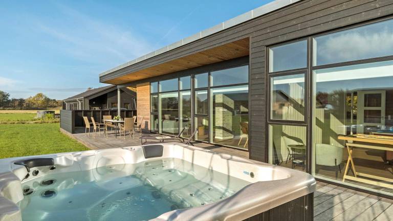 House with sauna, barbeque & yard in Silkeborg