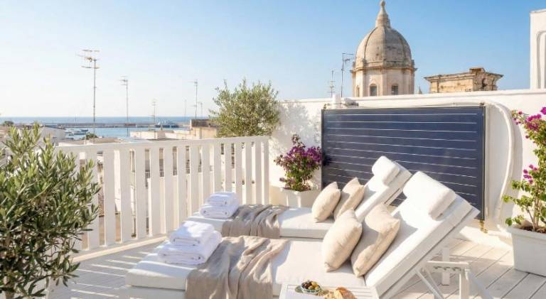 Marchesa - 2 Bedrooms, Terrace & Bath Tub in Center in Monopoli