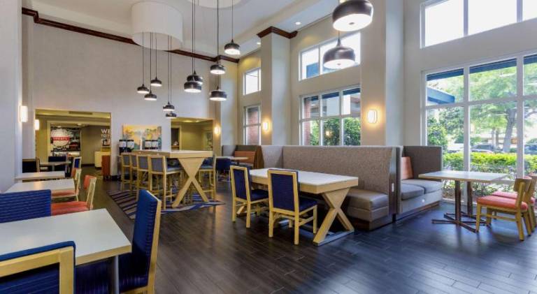 Hampton Inn & Suites Tallahassee I-10-Thomasville Rd. — photo 3