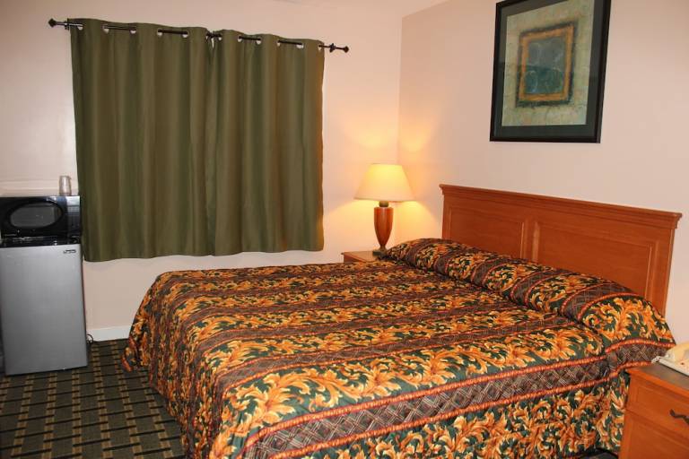 Motel  Chestertown