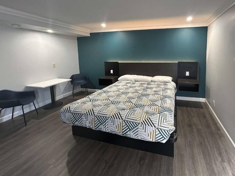 Studio 6 Suites Buena Park, CA – Anahiem/Near Maingate Knotts — photo 4