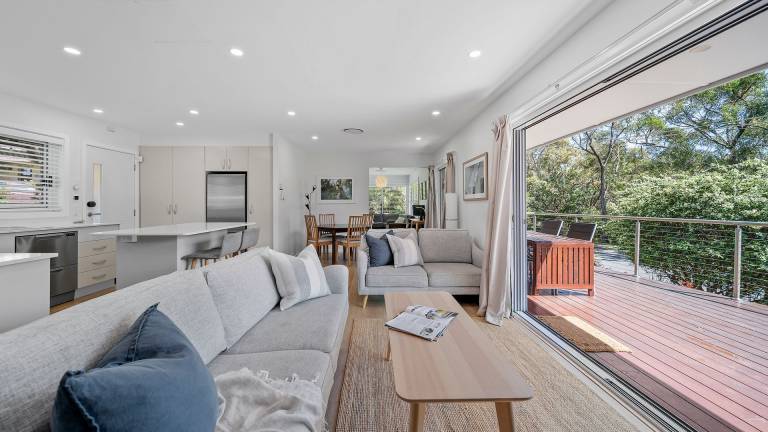 House Hyams Beach