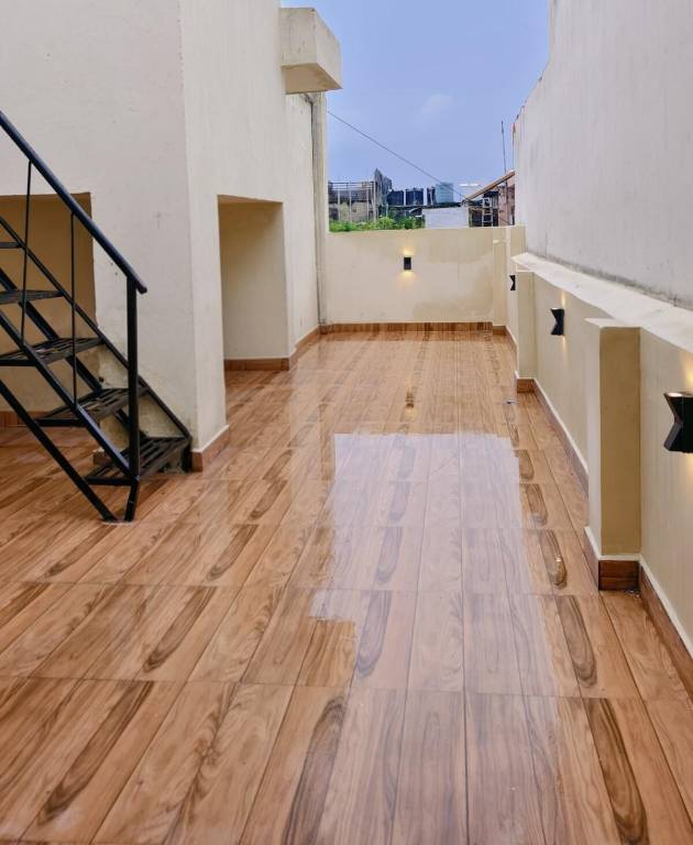House with 1 room for 2 persons in New Delhi