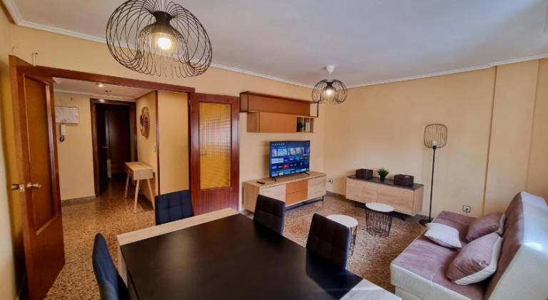 Holiday apartment | Close to Cathedral-Basilica of Our Lady of the Pillar | Pets are welcome — photo 2