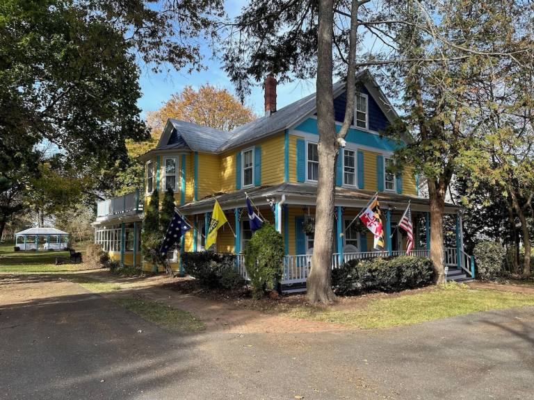 Bed and breakfast  Gaithersburg
