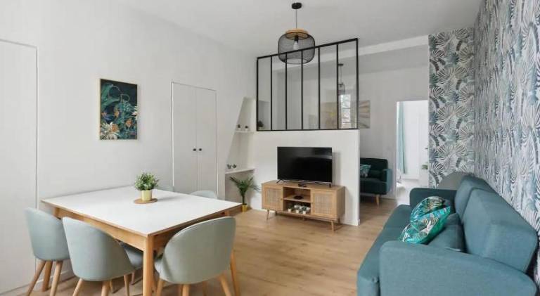 Wonderful holiday apartment | Pets are welcome in Versailles