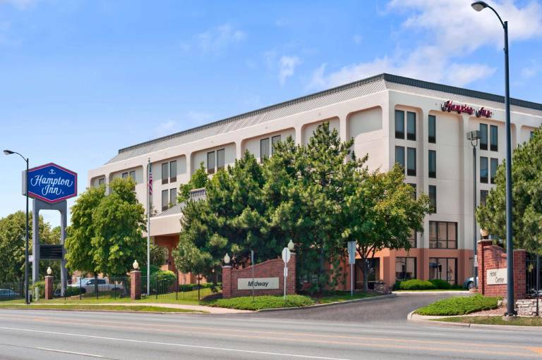 Hampton Inn Chicago-Midway Airport (Bedford Park) in Chicago, IL