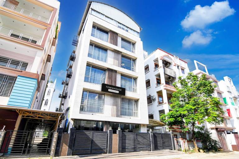 Super Townhouse New Town Formerly Krish Residency