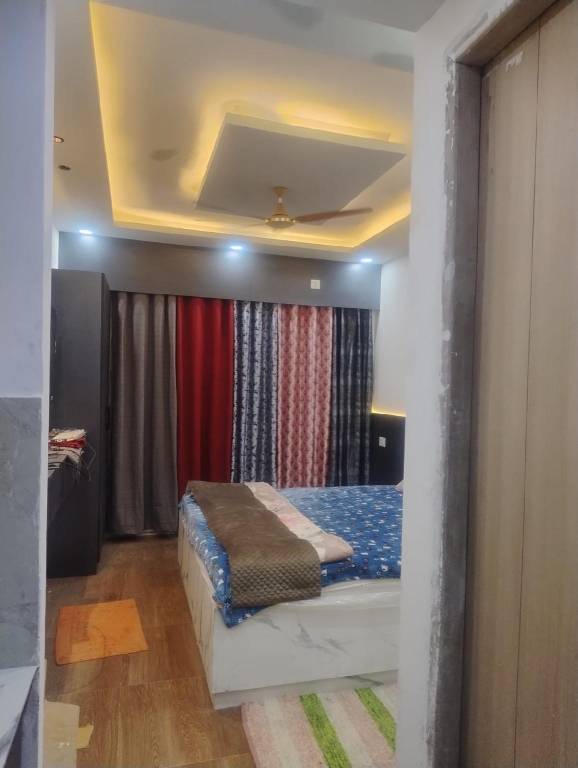Drive Inn Luxury Studio's in Greater Noida