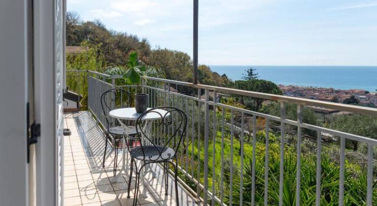 Rental apartment with 2 rooms for 4 persons — photo 4