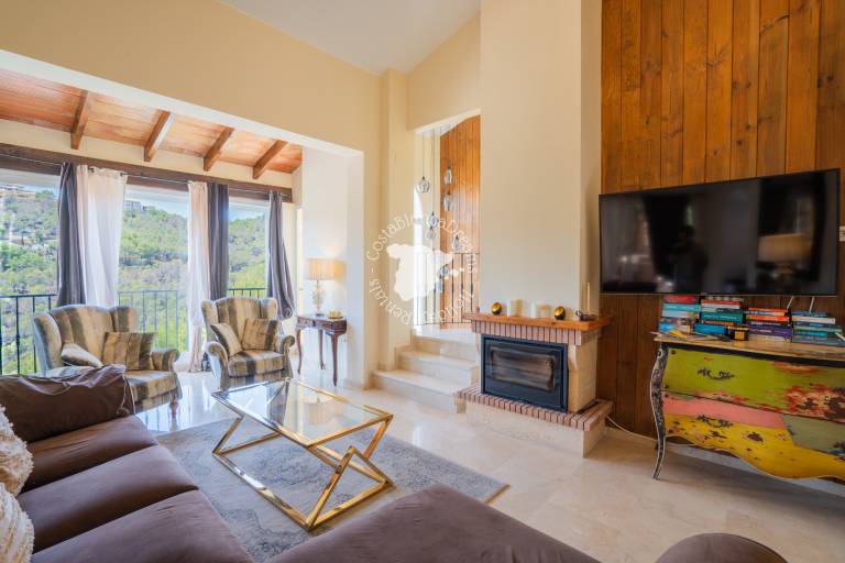 Fully equipped beautiful villa with terrace, BBQ & pool | Pets allowed — photo 5