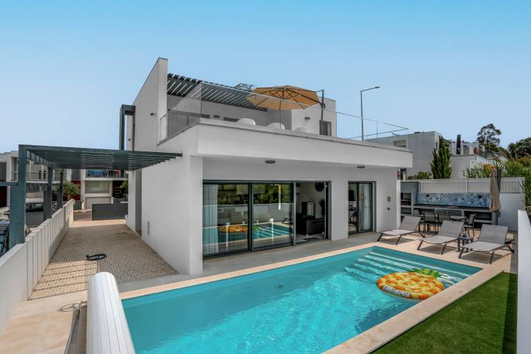 Ferienhaus mit Pool in Coto, Atlantikküste f&uuml;r max. 6 Personen am Atlantik