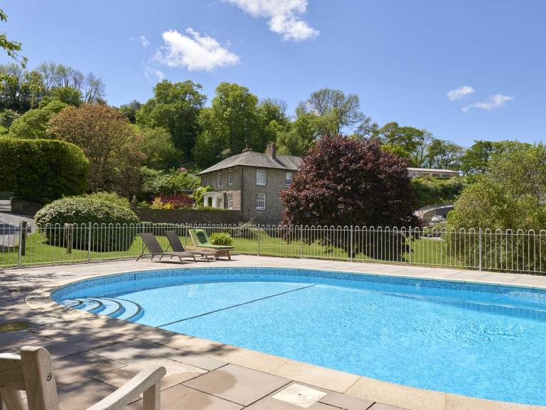 Cottage  Dartmouth
