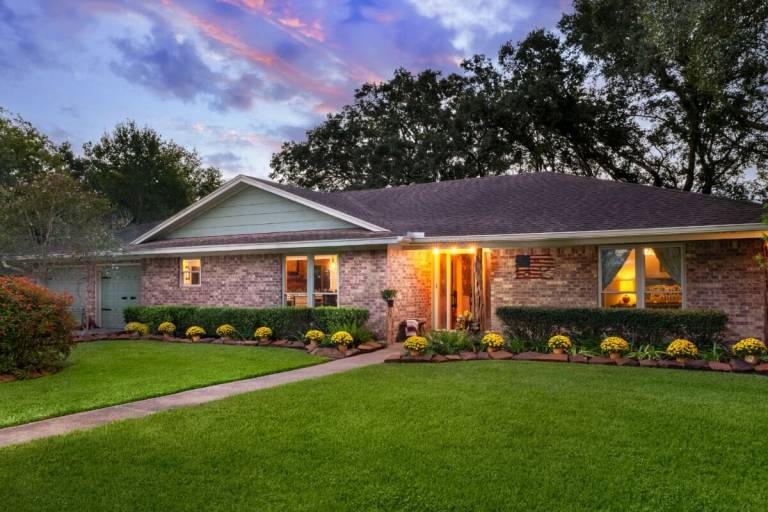Farmhouse Alvin