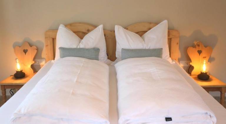 Gutshaus 1250 - Hotel mit Innenhof am Bach in Leoben