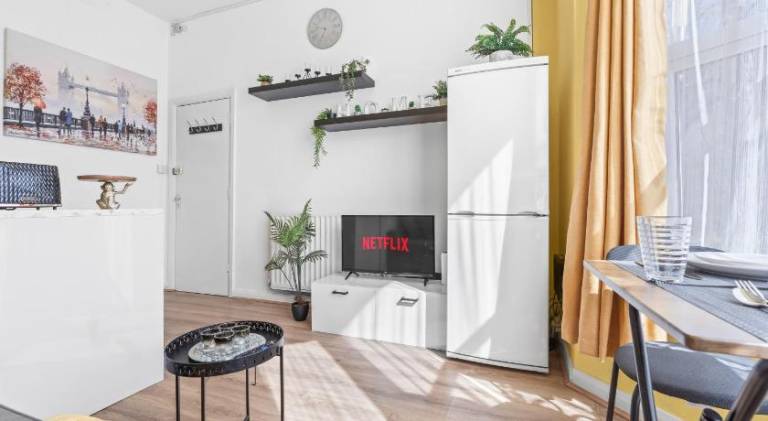 Apartment with 1 room for 4 persons — photo 2