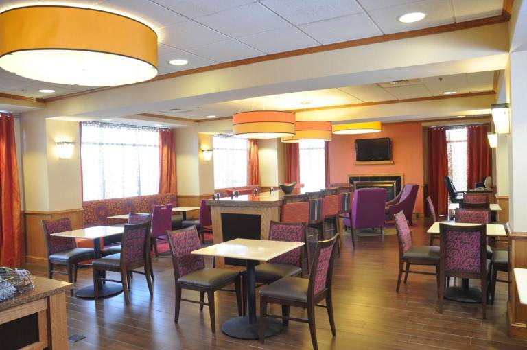 Hampton Inn Stony Creek/Petersburg Area — photo 4