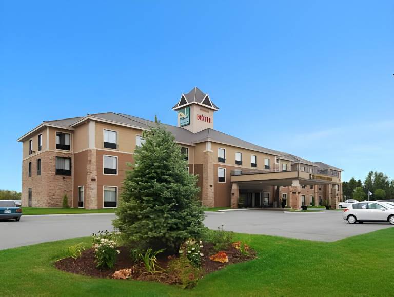 Quality Inn & Suites in Val-d'Or, QC