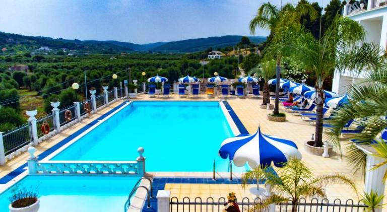 Max Luxury Suite - Servizio Spiaggia Inclusa — photo 3