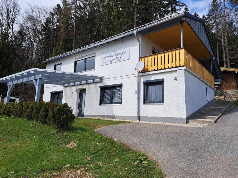 Ferienwohnung Alpenblick