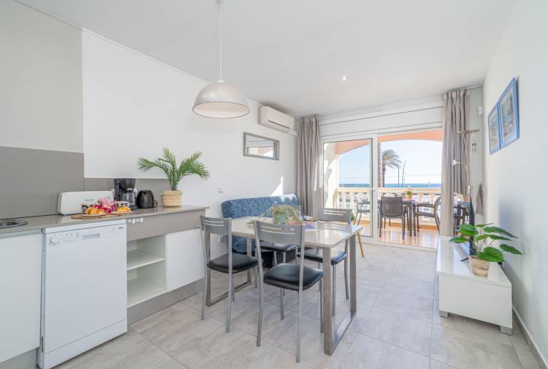 Lovely apartment with terrace & garden | Close to the beach | Pets are welcome — photo 5