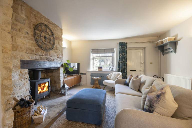 Vacation home with yard in Tewkesbury