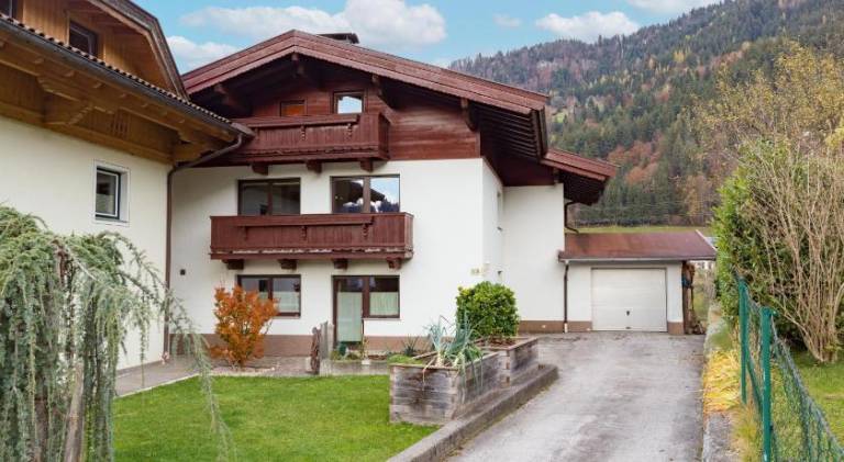 Holiday apartment with 2 rooms for 4 persons in Woergl