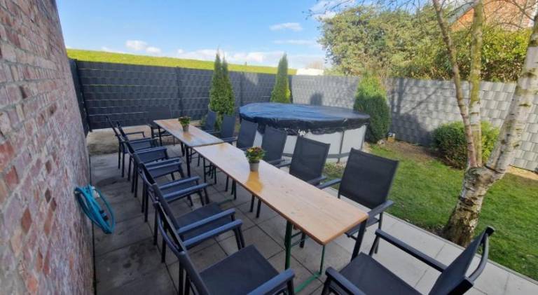 Spacious vacation home with pool | Pets are welcome — photo 2