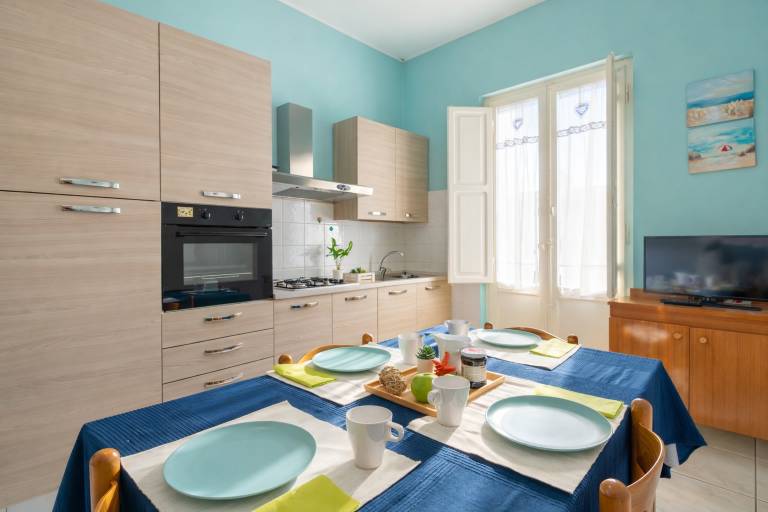 Holiday apartment with 2 rooms for 6 persons in Roseto degli Abruzzi