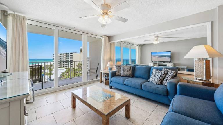 Family-friendly condo with heated pool | Beach view | Beach nearby | Dogs allowed — photo 2