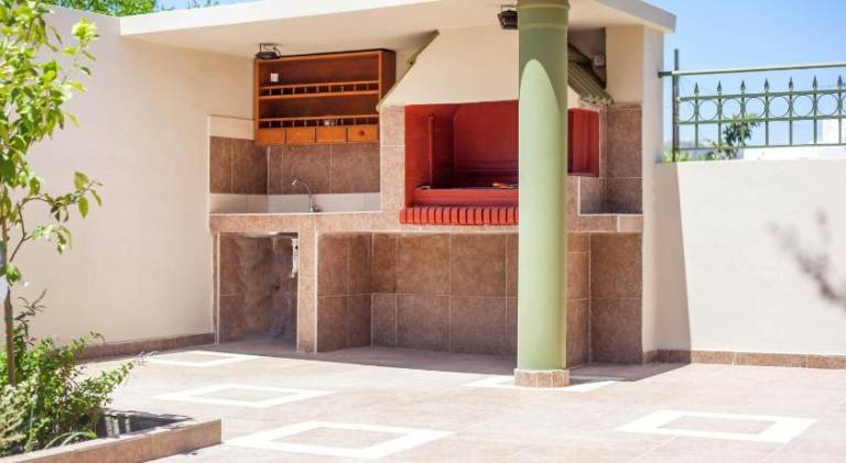Villa with pool | Pets allowed — photo 5