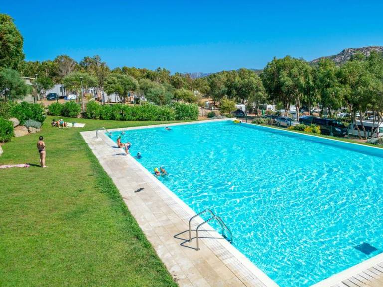 Family-friendly mobile home with pool & terrace | Close to the beach | Pets allowed — photo 2