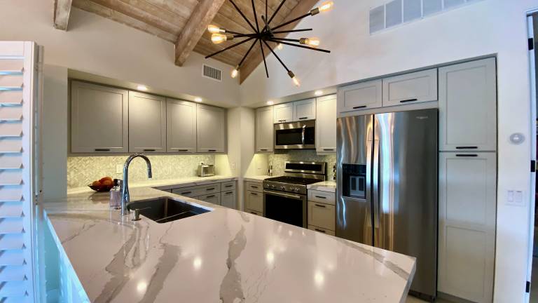 Modern Life Chic 1BR Getaway with Expanded Outdoor Living Spaces – a Greenday property — photo 5