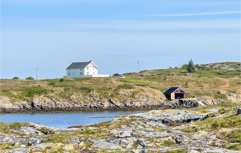 Farmhouse  Dyrnes