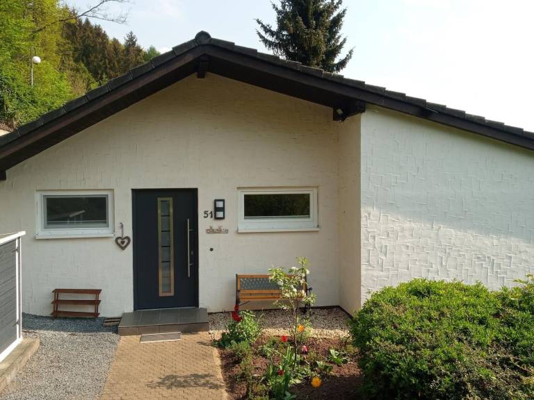 Family-friendly vacation home with terrace & barbecue | Nature view | Pets are welcome — photo 2