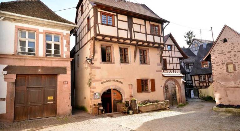 Holiday apartment with 3 rooms for 8 persons in Strasbourg
