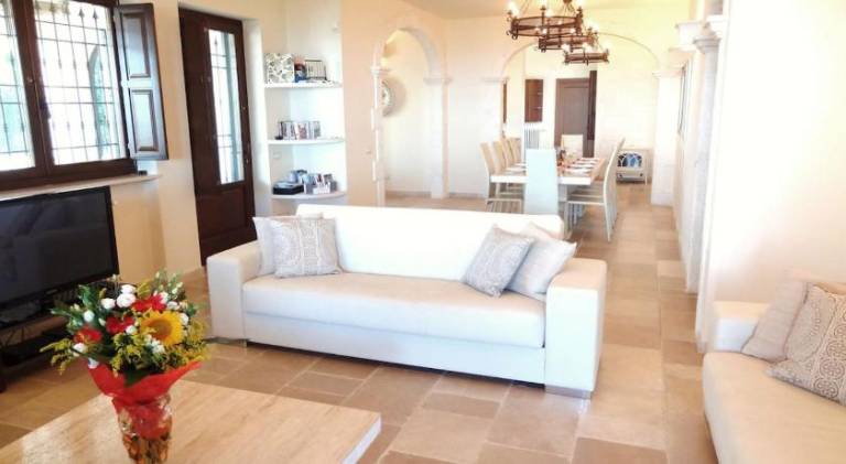 Luxury 3 Bed Villa Heated Pool Sea Views Aircon, Fast Wifi — photo 2
