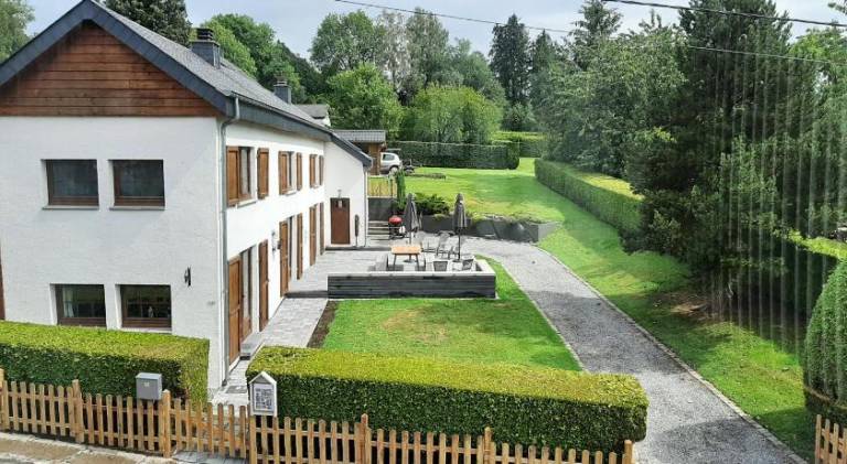 Vacation home with pool | Pet-friendly in Dinant