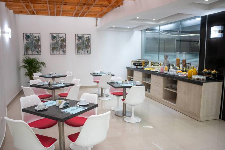 Howard Johnson by Wyndham Lima Miraflores Art House — photo 4