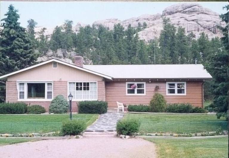 House Custer