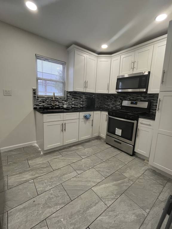 Apartment  New Hyde Park