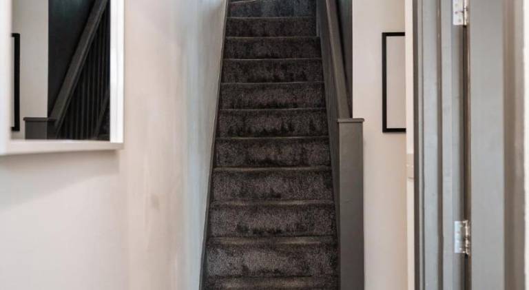 Ample vacation home | Pet-friendly — photo 3