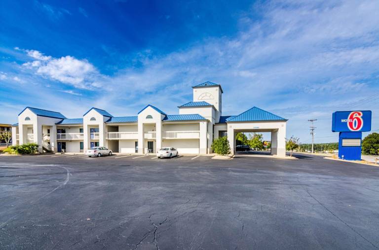 Motel 6 Troy, AL in Troy, AL