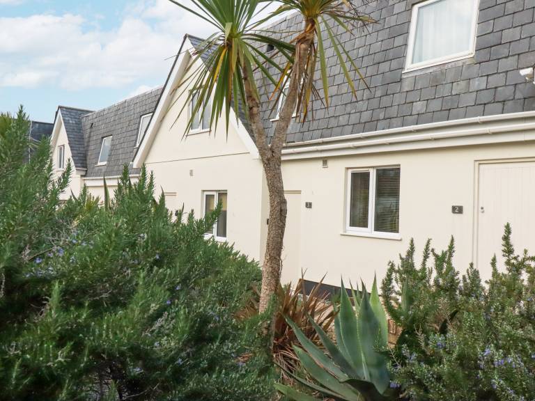 Children-friendly pleasant cottage with yard & terrace | Beach view | Close to the beach | Pets allowed — photo 4