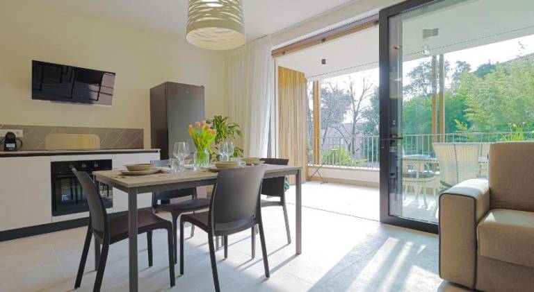 Charming holiday apartment with pool | Dogs allowed in Affi