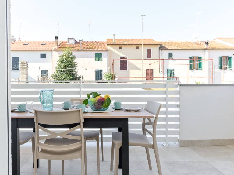 Rental apartment with terrace | Pet-friendly — photo 2