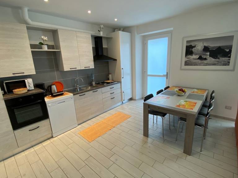 Canada modern apartment near the lake in Carciano — photo 2